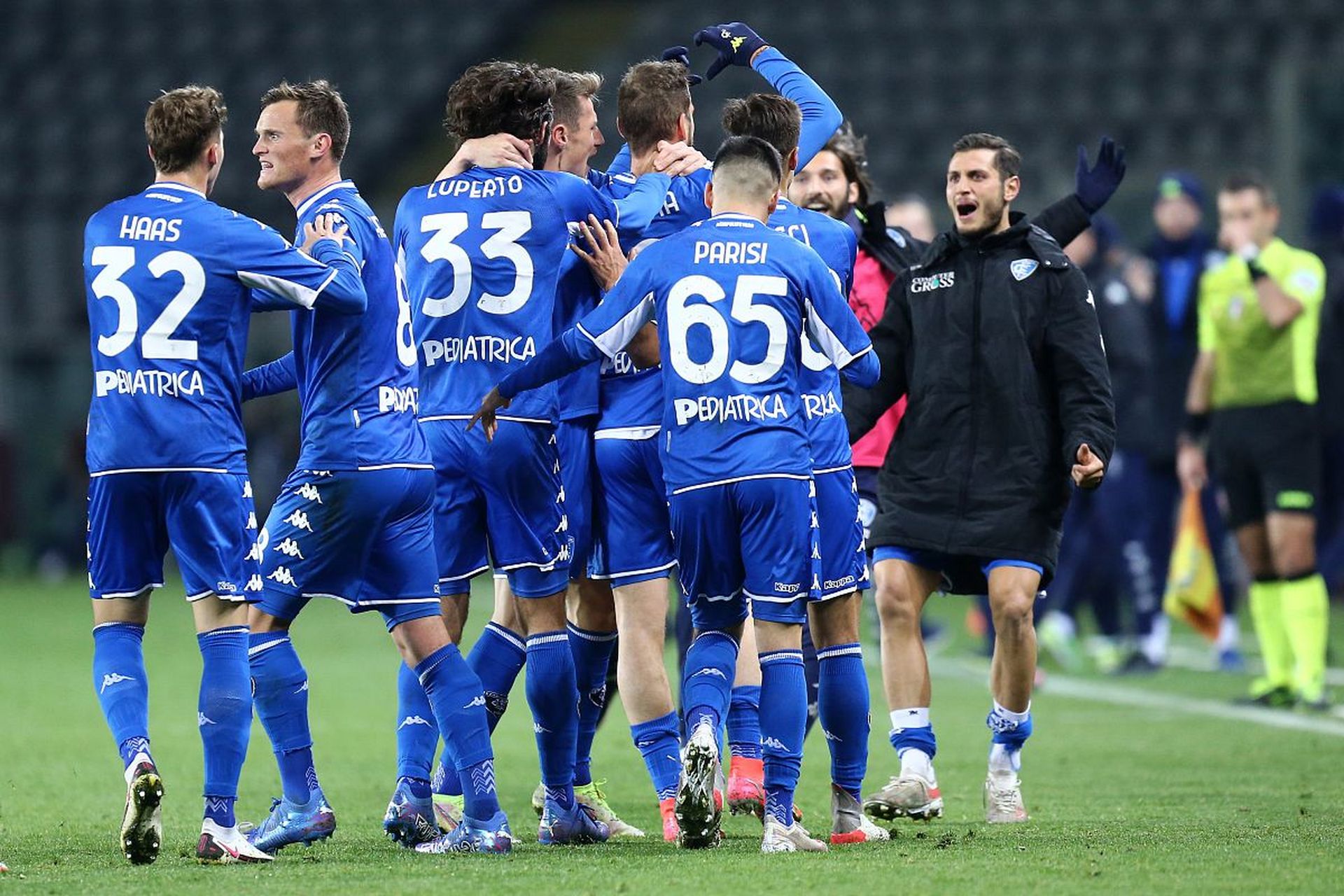 足球教练 足球教练