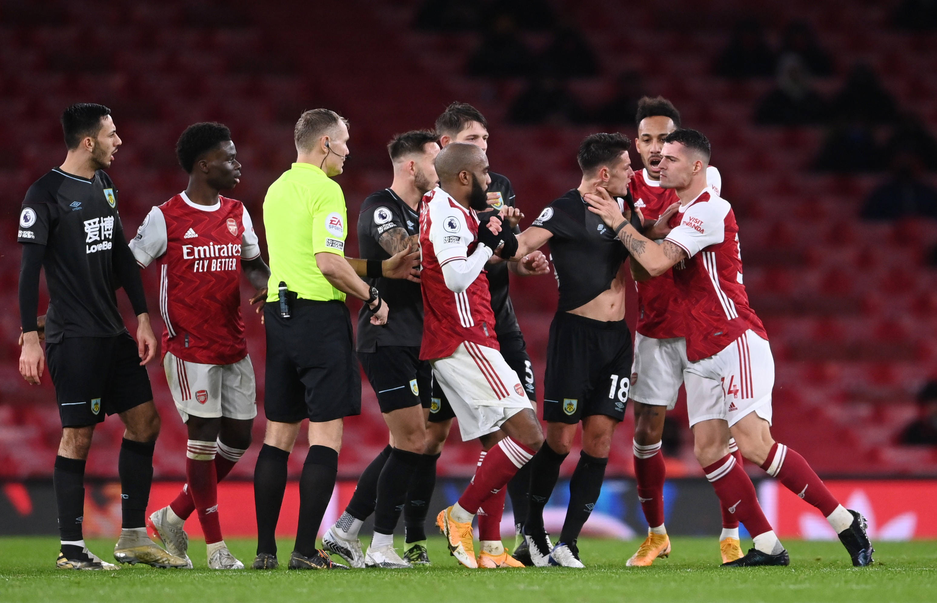 失进球良机 失进球良机