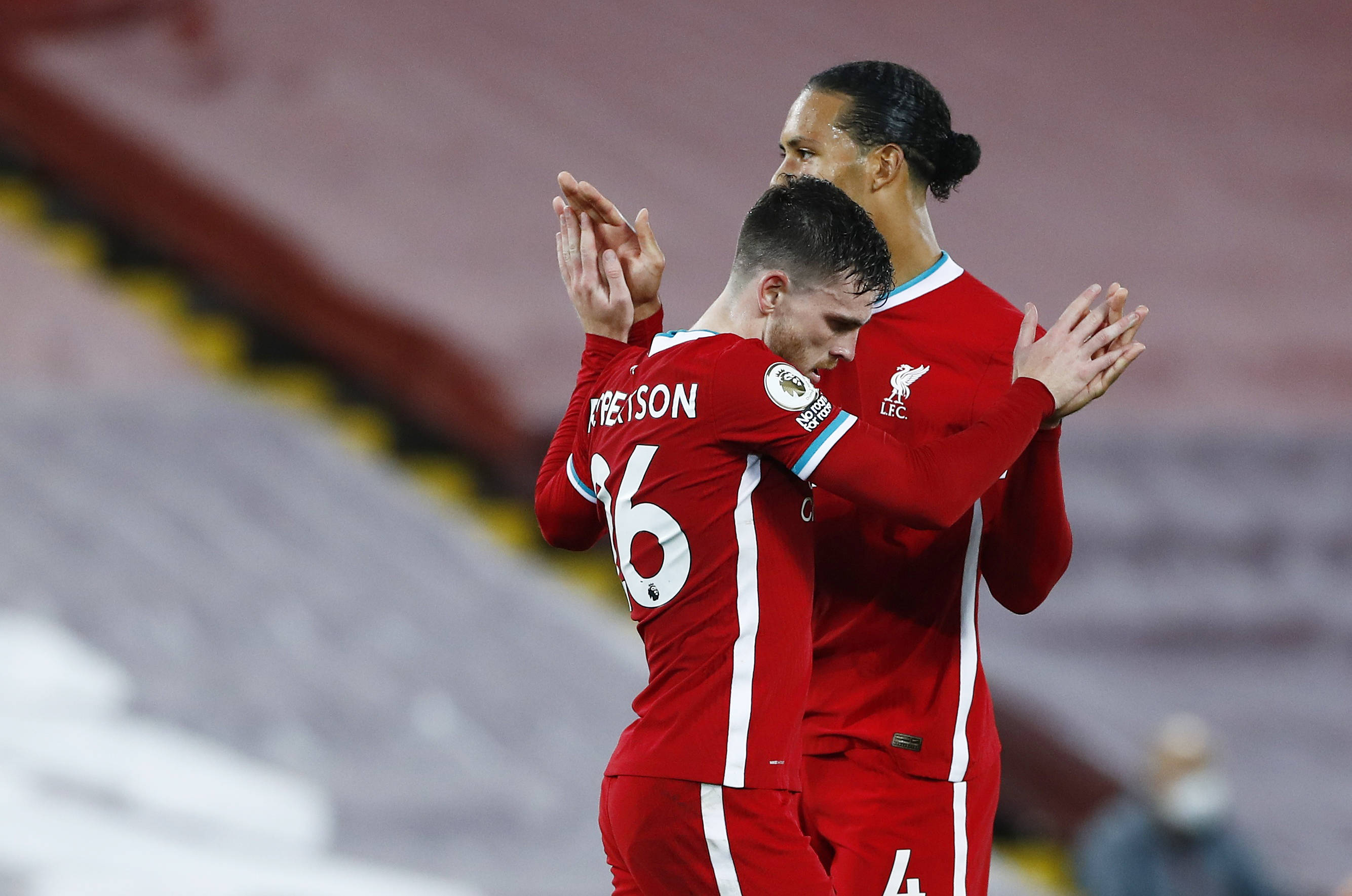 在足球赛场 在足球赛场